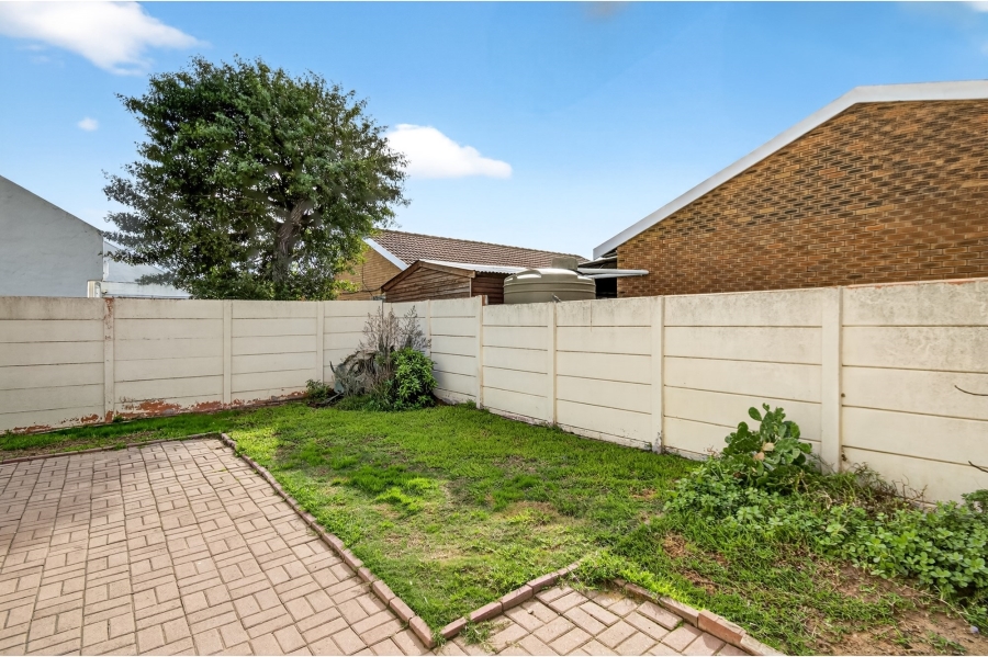3 Bedroom Property for Sale in Strand South Western Cape